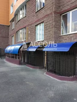 Помещение свободного назначения в Омская область, Омск просп. ...