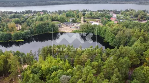 Участок в Ленинградская область, Выборгский район, пос. Поляны ул. ...