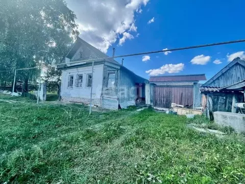 Дом в Мордовия, Дубенский район, Поводимовское с/пос, с. Чиндяново ул. ...