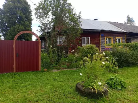 Дом в Калужская область, Малоярославецкий район, Юбилейный с/пос, д. ...