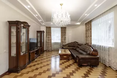 Дом в Тюменская область, Тюмень Микрорайон мыс, ул. Макарова (356 м)