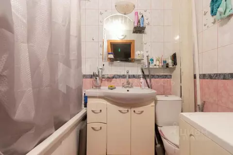 1-к кв. Тюменская область, Тюмень Антипино мкр, ул. Александра ...