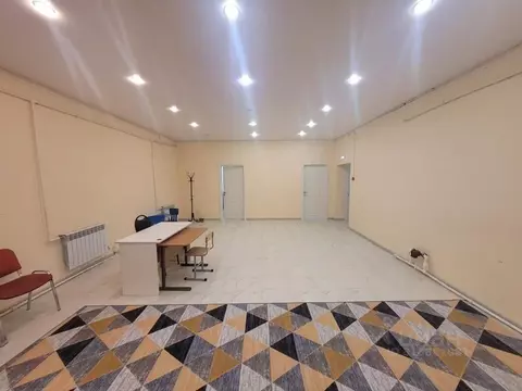 Помещение свободного назначения в Саратовская область, Саратов ул. ...