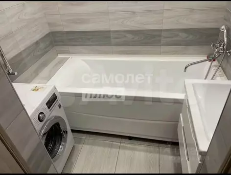 2-к кв. Северная Осетия, Владикавказ ул. Шамиля Джикаева, 6 (70.0 м)