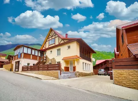 Дом в Краснодарский край, Сочи Красная Поляна пгт, ул. Ачишховская, 30 ...