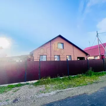 Дом в Иркутская область, Иркутский муниципальный округ, с. Хомутово ...