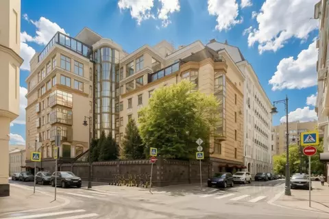6-к кв. Москва 1-й Неопалимовский пер., 16/13 (450.0 м)