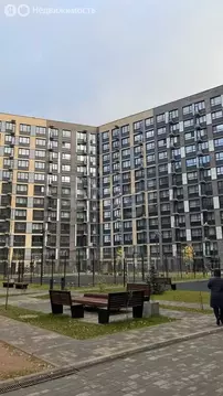 2-комнатная квартира: Красный Бор, Мирная улица, 13 (64.7 м)