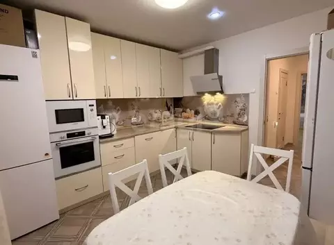 2-к кв. Воронежская область, Воронеж просп. Труда, 72 (73.6 м)