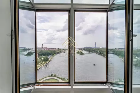 4-к кв. Санкт-Петербург Ждановская ул., 45 (226.9 м)