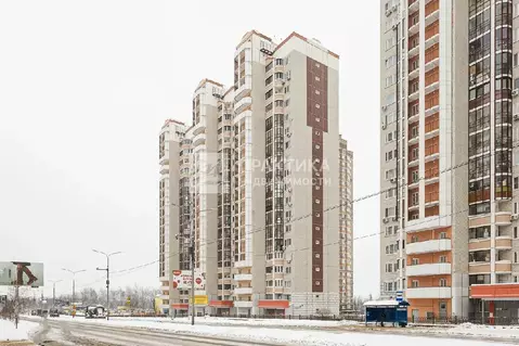 Продается 3-комнатная квартира