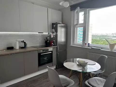 3-к кв. Москва Рублевское ш., 44К1 (71.0 м)