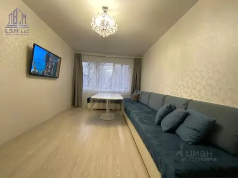 3-к кв. Санкт-Петербург ул. Есенина, 12К1 (64.0 м)