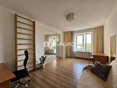 2-к кв. Санкт-Петербург Лиственная ул., 18к1 (69.9 м)