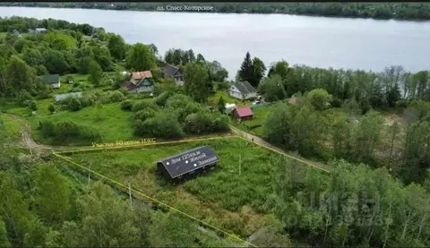 Дом в Ленинградская область, Лужский район, Осьминское с/пос, д. Извоз ...