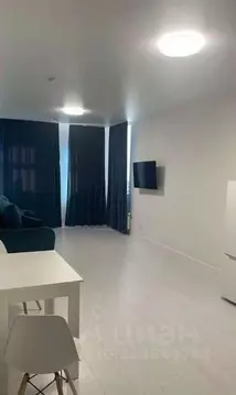 Студия Тюменская область, Тюмень ул. Тимофея Чаркова, 87 (37.4 м)