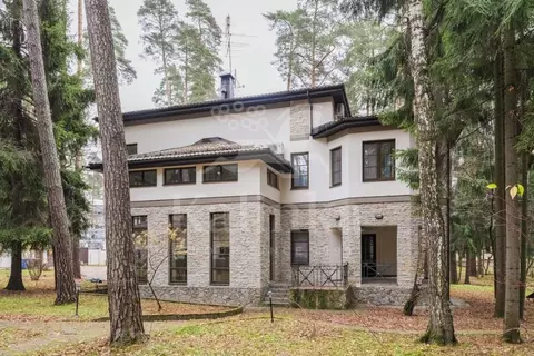 Дом в Московская область, Одинцовский городской округ, пос. Барвиха, ...