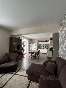 Дом в Тюменская область, Тюменский район, д. Решетникова ул. ...