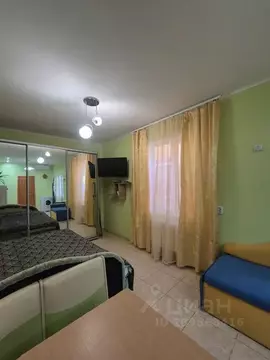 Дом в Крым, Евпатория просп. Ленина, 14 (30 м)