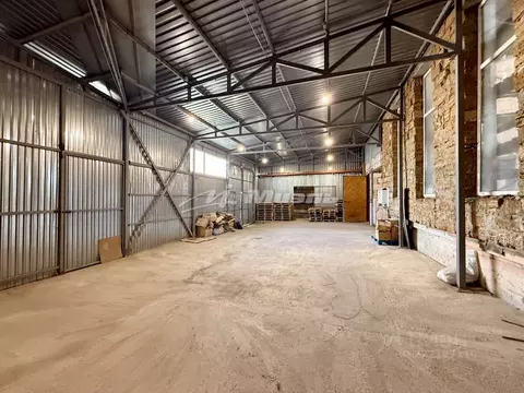 Склад в Крым, Симферополь ул. Жени Дерюгиной, 9 (850 м)