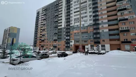 Торговая площадь (143 м)