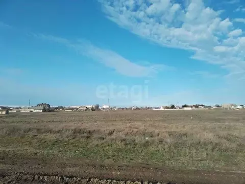 Участок в Крым, Ленинский район, Семисотское с/пос, с. Каменское ул. ...