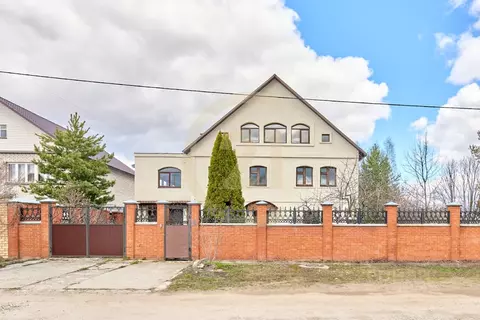 Коттедж в Пермский край, Пермь Яблоневая ул., 72 (392 м)