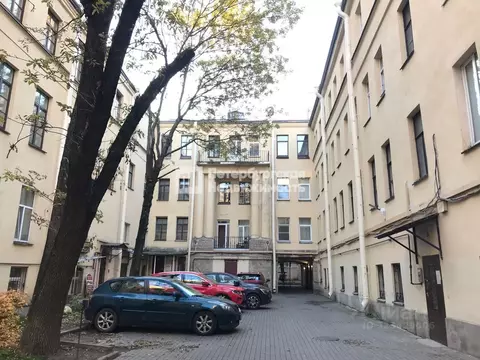 3-к кв. Санкт-Петербург 1-я Васильевского острова линия, 40 (72.1 м)