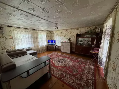 Дом в Волгоградская область, Среднеахтубинский район, Рахинское с/пос, ...