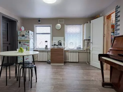 Дом в Алтайский край, Тальменский район, с. Озерки Кооперативная ул. ...