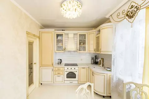 3-к кв. Тюменская область, Тюмень Индустриальная ул., 34 (70.0 м)