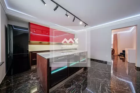 Дом в Санкт-Петербург пос. Комарово, Цветочная ул., 2 (300 м)