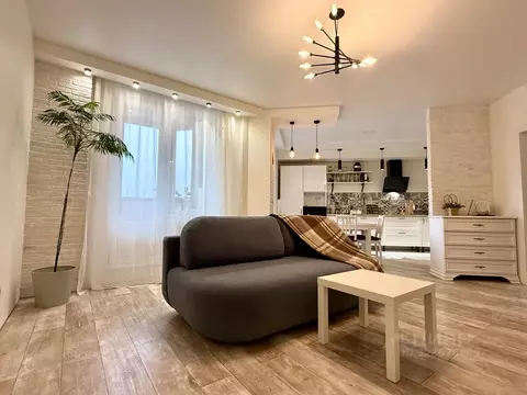 3-к кв. Санкт-Петербург Парашютная ул., 54 (102.4 м)