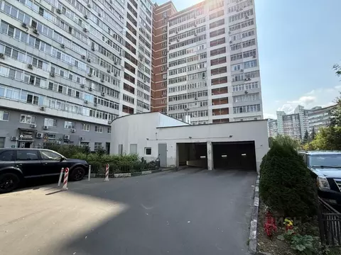 Гараж в Москва Истринская ул., 8к3 (14 м)