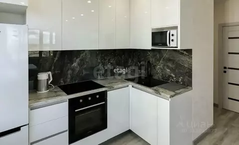 2-к кв. Тюменская область, Тюмень ул. Краснооктябрьская, 4Ак2 (57.1 м)