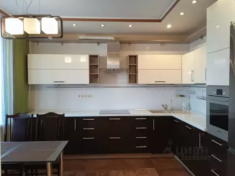 3-к кв. Тюменская область, Тюмень Комсомольская ул., 75 (70.0 м)