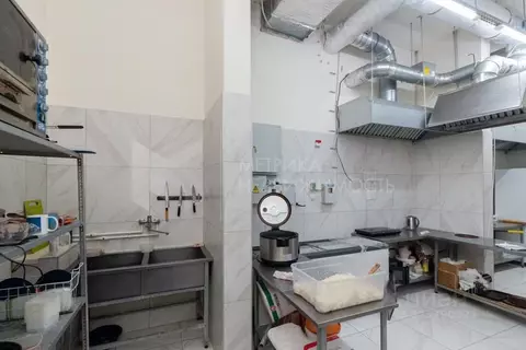 Помещение свободного назначения в Тюменская область, Тюмень ул. ...