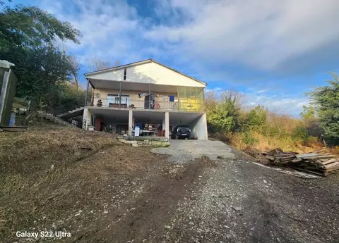 Дом в Краснодарский край, Сочи Блиново мкр, ул. Лесная, 38 (205 м)