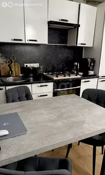 2-комнатная квартира: Калуга, Полесская улица, 37 (50 м)