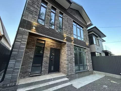 Дом в Ростовская область, Ростов-на-Дону Одесская ул. (180 м)