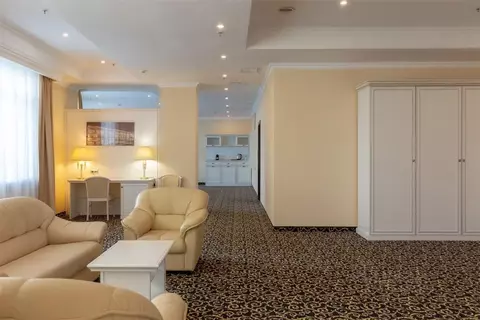 Комната Москва Новоясеневский просп., 1Бк1 (145.0 м)