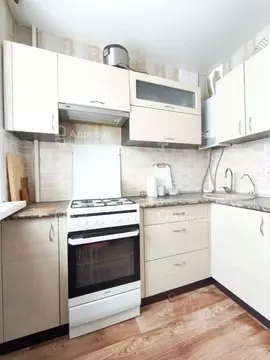 3-к кв. Волгоградская область, Волгоград Жилгородок мкр, ул. ...