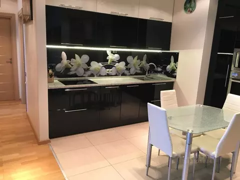 3-к кв. Москва Мосфильмовская ул., 70к3 (105.0 м)