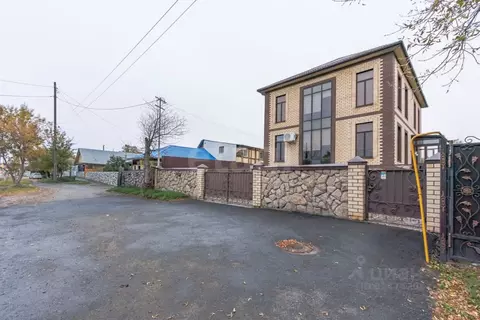 Помещение свободного назначения в Тюменская область, Тюмень ул. ...