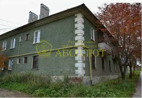 2-комнатная квартира: Ревда, улица Кирзавод, 6 (64 м)