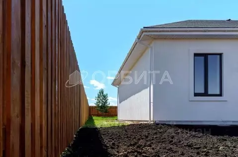 Дом в Тюменская область, Тюменский район, Новокаменский кп ул. ...