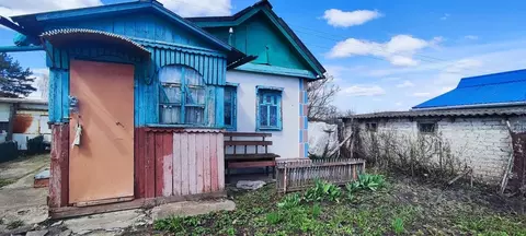 Дом в Орловская область, Мценский район, Отрадинское с/пос, с. ...