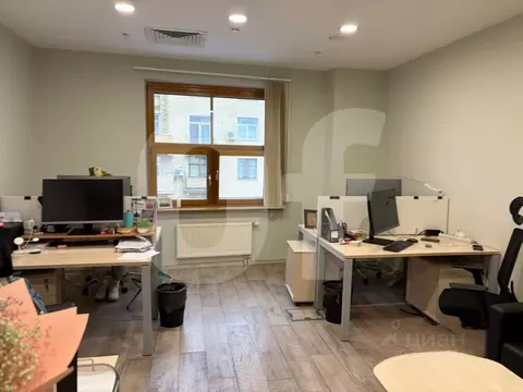 Офис в Москва Новинский бул., 3С1 (284 м)