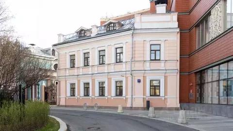 Помещение свободного назначения в Москва Средний Овчинниковский пер., ...