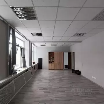 Помещение свободного назначения в Ленинградская область, Гатчина ул. ...